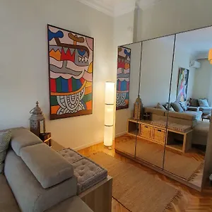 urban-chic-contemporary-city-centre-appartment.hotels-of-thessaloniki.com/